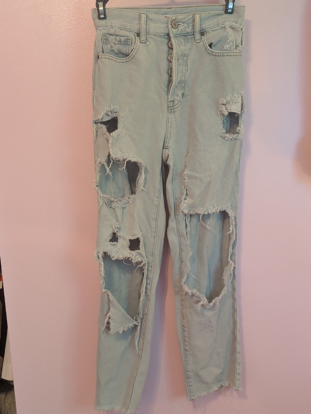 Pacsun Women’s Distressed Light Blue Ripped Jeans